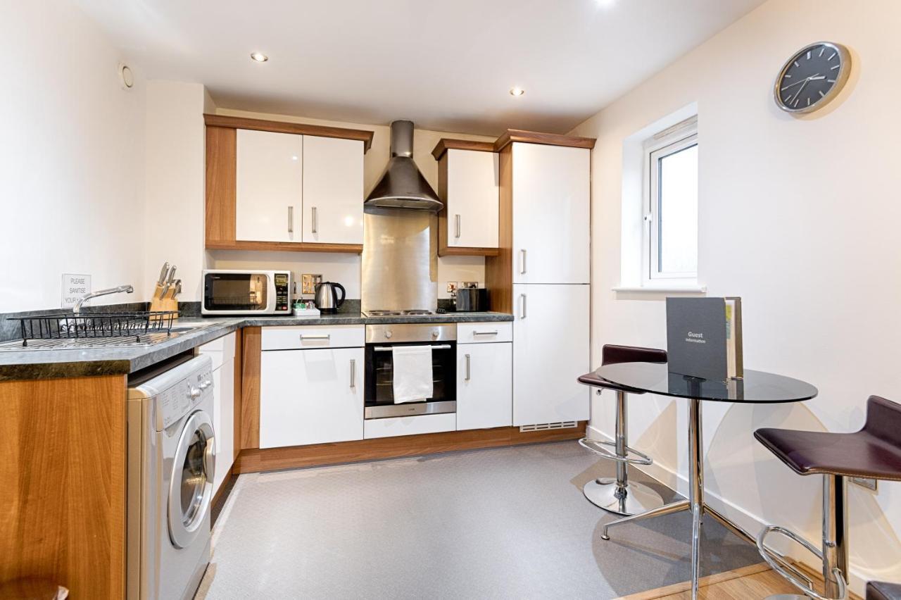 Parking, Balcony, Fully Equipped Kitchen Appartement Swansea Buitenkant foto