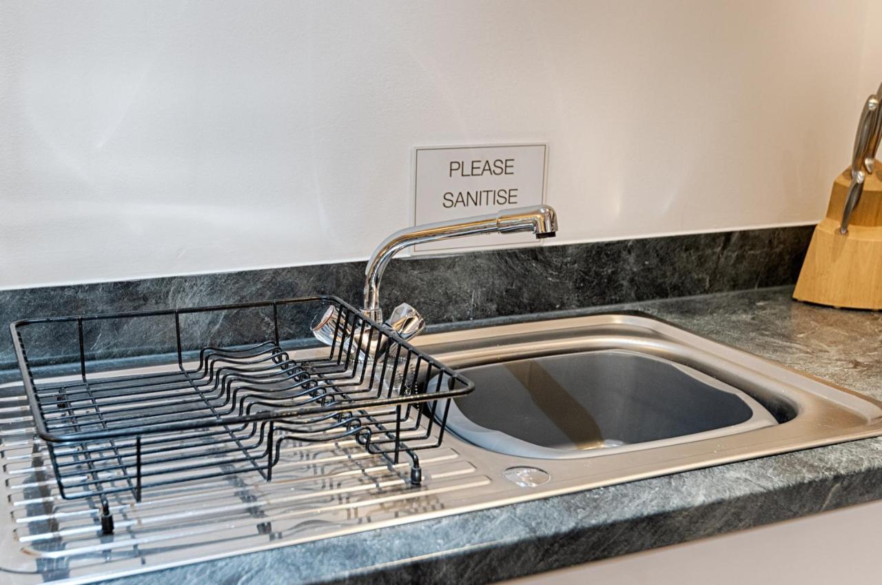 Parking, Balcony, Fully Equipped Kitchen Appartement Swansea Buitenkant foto