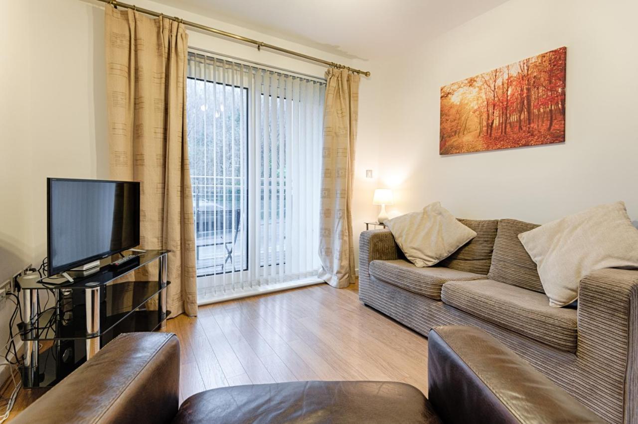 Parking, Balcony, Fully Equipped Kitchen Appartement Swansea Buitenkant foto