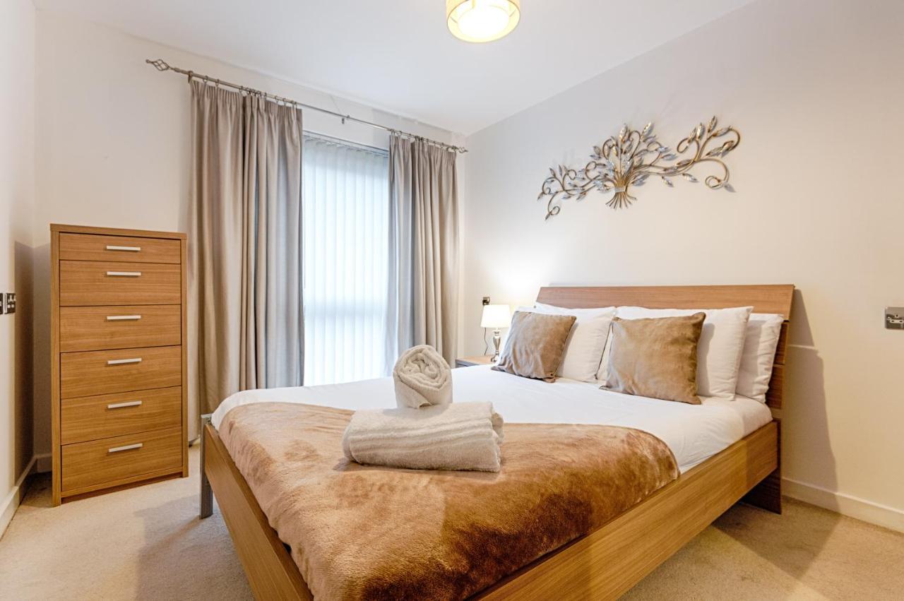 Parking, Balcony, Fully Equipped Kitchen Appartement Swansea Buitenkant foto